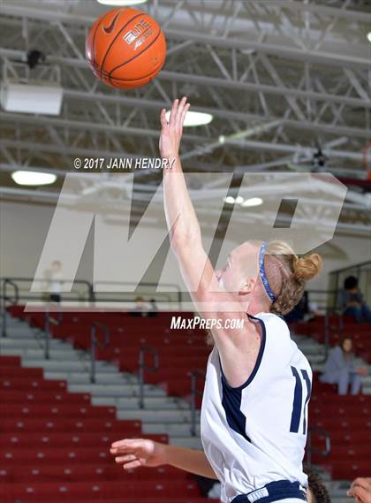 Thumbnail 3 in Los Osos vs. Foothill (Rancho Mirage Holiday Invitational) photogallery.