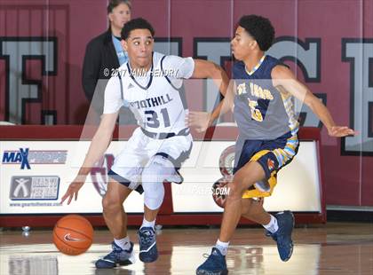 Thumbnail 2 in Los Osos vs. Foothill (Rancho Mirage Holiday Invitational) photogallery.