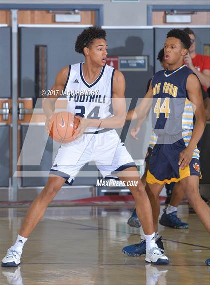 Thumbnail 1 in Los Osos vs. Foothill (Rancho Mirage Holiday Invitational) photogallery.