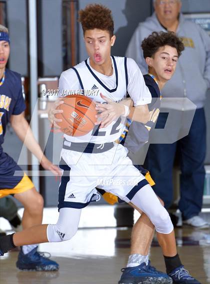 Thumbnail 2 in Los Osos vs. Foothill (Rancho Mirage Holiday Invitational) photogallery.