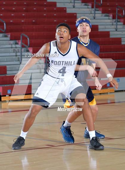 Thumbnail 1 in Los Osos vs. Foothill (Rancho Mirage Holiday Invitational) photogallery.