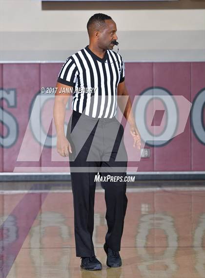 Thumbnail 3 in Los Osos vs. Foothill (Rancho Mirage Holiday Invitational) photogallery.