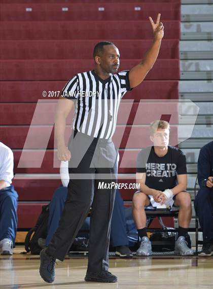 Thumbnail 1 in Los Osos vs. Foothill (Rancho Mirage Holiday Invitational) photogallery.