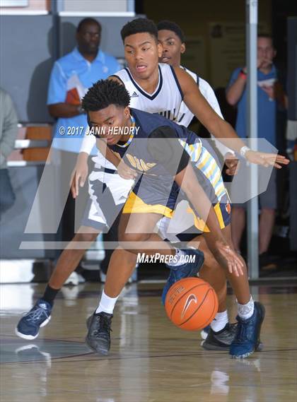 Thumbnail 3 in Los Osos vs. Foothill (Rancho Mirage Holiday Invitational) photogallery.