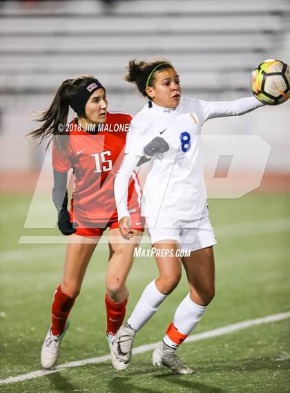 Thumbnail 1 in Carondelet vs. Foothill (CIF NCS D1 Semifinals) photogallery.