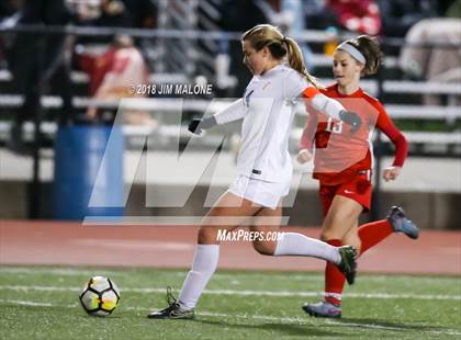 Thumbnail 2 in Carondelet vs. Foothill (CIF NCS D1 Semifinals) photogallery.