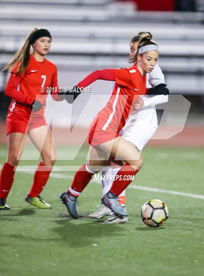 Thumbnail 1 in Carondelet vs. Foothill (CIF NCS D1 Semifinals) photogallery.
