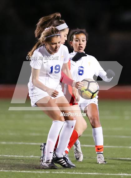 Thumbnail 1 in Carondelet vs. Foothill (CIF NCS D1 Semifinals) photogallery.