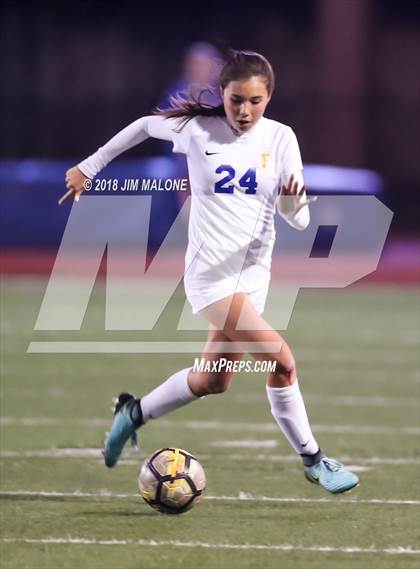 Thumbnail 1 in Carondelet vs. Foothill (CIF NCS D1 Semifinals) photogallery.