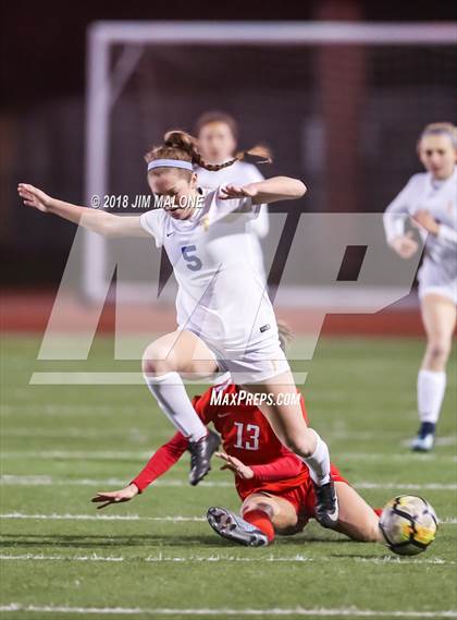 Thumbnail 3 in Carondelet vs. Foothill (CIF NCS D1 Semifinals) photogallery.