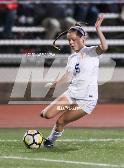 Thumbnail 3 in Carondelet vs. Foothill (CIF NCS D1 Semifinals) photogallery.
