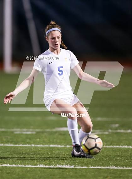 Thumbnail 2 in Carondelet vs. Foothill (CIF NCS D1 Semifinals) photogallery.