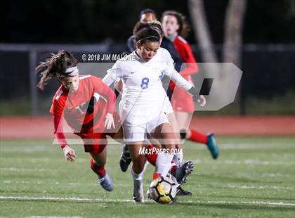 Thumbnail 1 in Carondelet vs. Foothill (CIF NCS D1 Semifinals) photogallery.
