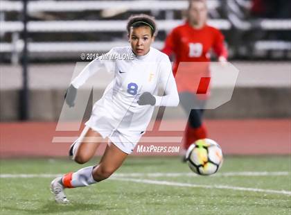 Thumbnail 2 in Carondelet vs. Foothill (CIF NCS D1 Semifinals) photogallery.