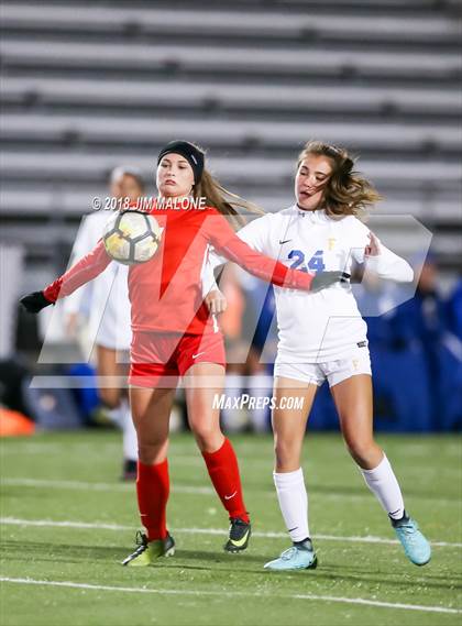Thumbnail 1 in Carondelet vs. Foothill (CIF NCS D1 Semifinals) photogallery.