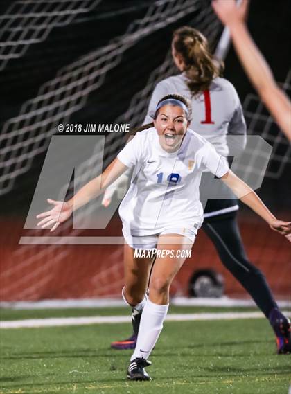 Thumbnail 1 in Carondelet vs. Foothill (CIF NCS D1 Semifinals) photogallery.