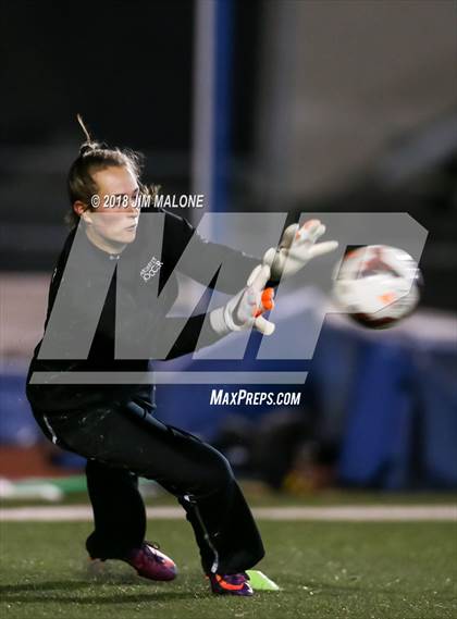 Thumbnail 3 in Carondelet vs. Foothill (CIF NCS D1 Semifinals) photogallery.