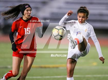 Thumbnail 3 in Carondelet vs. Foothill (CIF NCS D1 Semifinals) photogallery.