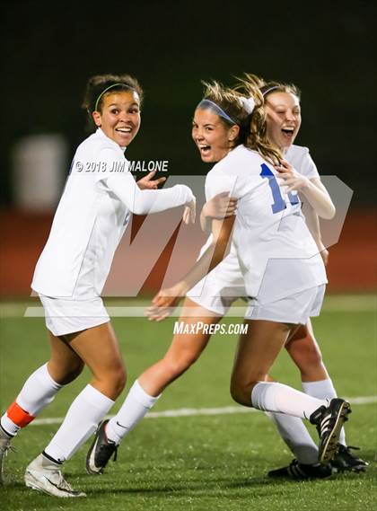 Thumbnail 2 in Carondelet vs. Foothill (CIF NCS D1 Semifinals) photogallery.