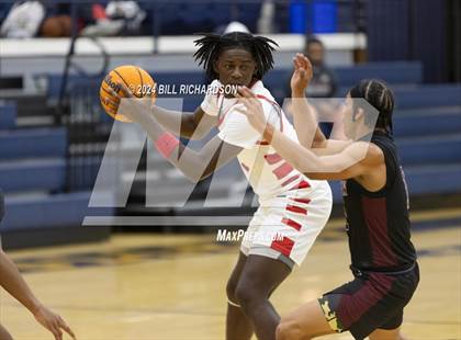 Thumbnail 3 in Jackson Prep vs. Choctaw Central photogallery.