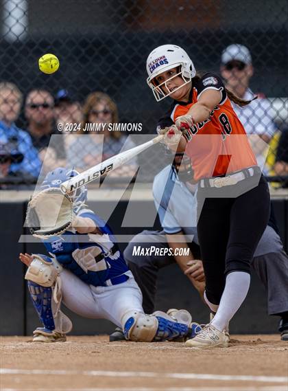 Thumbnail 1 in Freeburg vs. Waterloo (IHSA 3A Sectional Championship) photogallery.