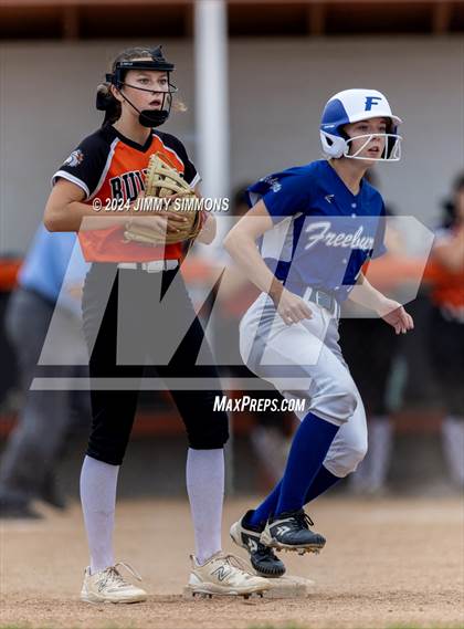 Thumbnail 2 in Freeburg vs. Waterloo (IHSA 3A Sectional Championship) photogallery.