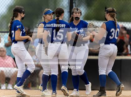 Thumbnail 1 in Freeburg vs. Waterloo (IHSA 3A Sectional Championship) photogallery.
