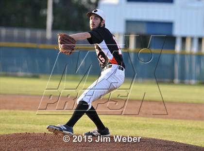 Thumbnail 2 in Central vs Zephyrhills (FHSAA 5A District Quarterfinal) photogallery.