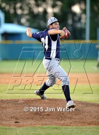 Thumbnail 3 in Central vs Zephyrhills (FHSAA 5A District Quarterfinal) photogallery.