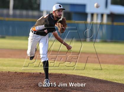 Thumbnail 3 in Central vs Zephyrhills (FHSAA 5A District Quarterfinal) photogallery.