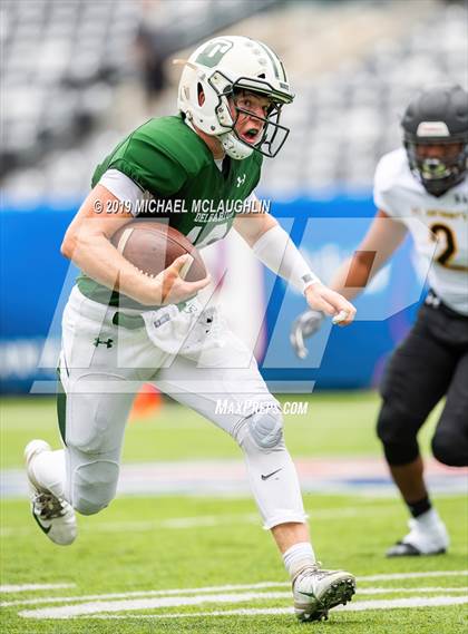 Thumbnail 3 in St. Anthony's vs. Delbarton photogallery.