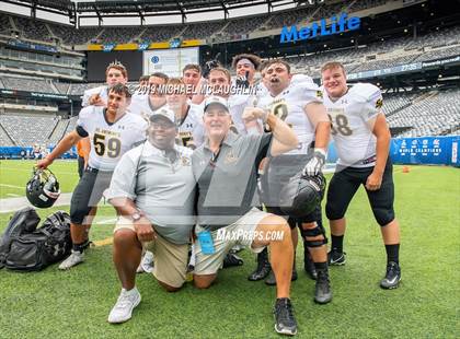 Thumbnail 2 in St. Anthony's vs. Delbarton photogallery.
