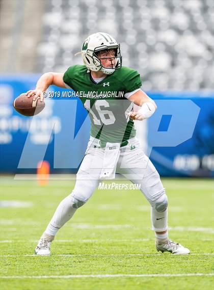 Thumbnail 3 in St. Anthony's vs. Delbarton photogallery.
