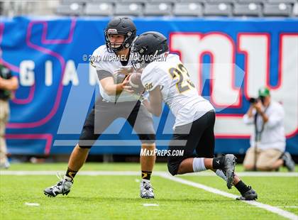 Thumbnail 2 in St. Anthony's vs. Delbarton photogallery.