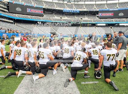 Thumbnail 2 in St. Anthony's vs. Delbarton photogallery.
