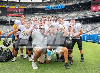 Thumbnail 2 in St. Anthony's vs. Delbarton photogallery.