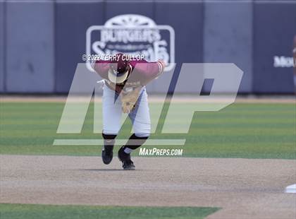 Thumbnail 3 in Fremont vs. Lone Peak (UHSAA 6A Bracket Play) photogallery.
