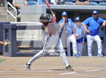 Thumbnail 3 in Fremont vs. Lone Peak (UHSAA 6A Bracket Play) photogallery.