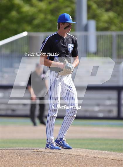 Thumbnail 1 in Fremont vs. Lone Peak (UHSAA 6A Bracket Play) photogallery.