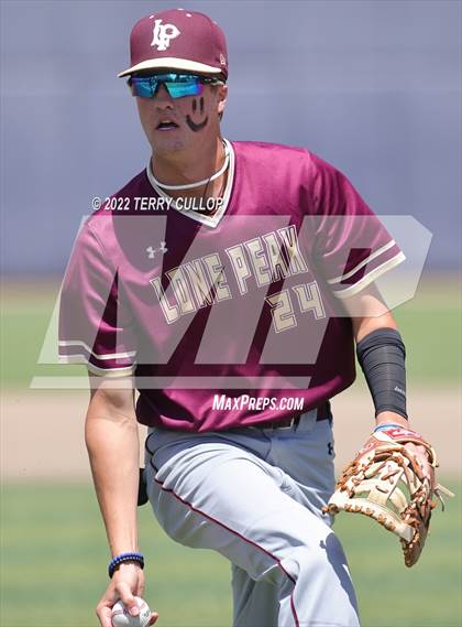 Thumbnail 2 in Fremont vs. Lone Peak (UHSAA 6A Bracket Play) photogallery.