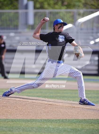 Thumbnail 1 in Fremont vs. Lone Peak (UHSAA 6A Bracket Play) photogallery.