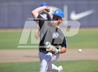 Thumbnail 3 in Fremont vs. Lone Peak (UHSAA 6A Bracket Play) photogallery.