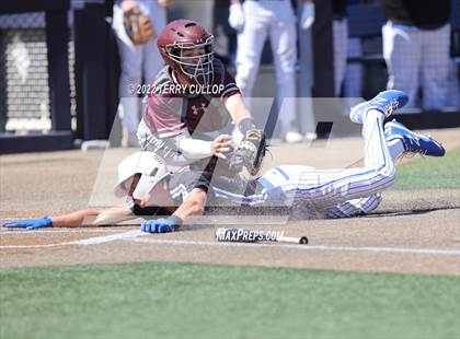 Thumbnail 1 in Fremont vs. Lone Peak (UHSAA 6A Bracket Play) photogallery.