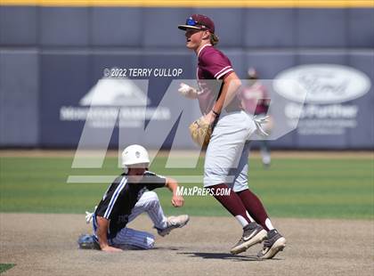 Thumbnail 2 in Fremont vs. Lone Peak (UHSAA 6A Bracket Play) photogallery.