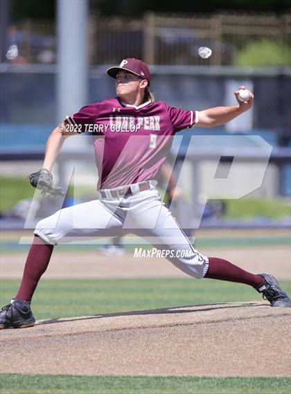 Thumbnail 3 in Fremont vs. Lone Peak (UHSAA 6A Bracket Play) photogallery.