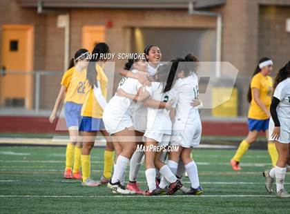 Thumbnail 2 in Brawley vs. Lincoln (CIF SDS D5 Final) photogallery.
