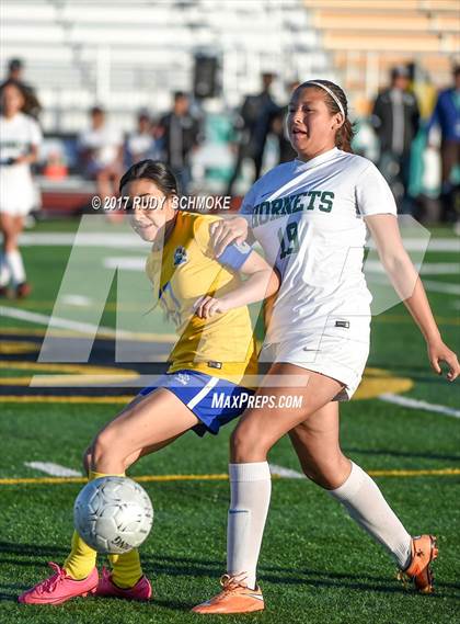 Thumbnail 2 in Brawley vs. Lincoln (CIF SDS D5 Final) photogallery.