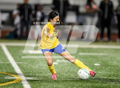 Thumbnail 2 in Brawley vs. Lincoln (CIF SDS D5 Final) photogallery.