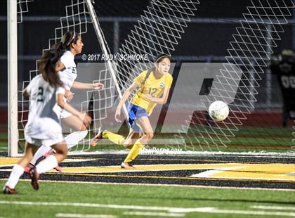 Thumbnail 1 in Brawley vs. Lincoln (CIF SDS D5 Final) photogallery.