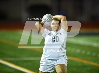 Thumbnail 2 in Brawley vs. Lincoln (CIF SDS D5 Final) photogallery.